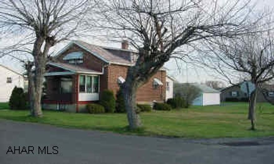 1.5 STORY BRICK ON A LARGE LEVEL LOT WITH 3 DEEDS.  VERY LARGE CORNER LEVEL LOT IN GARDEN HEIGHTS WITH A "LARGER THEN IT LOOKS" ALL BRICK HOUSE AND GARAGE WITH A CARPORT. NEWER ROOF, CENTRAL AIR, ETC. EASY TO ADD ON TO. GOOD PRICE! REQUEST MIKE MANGIA. "AS IS."