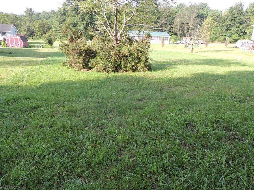 Don't miss this opportunity to build your home that you have been wanting on this great 100x168 lot in Cresson Lakes. Convenient to two colleges. Just minutes from the highway to take you to either Altoona or Johnstown.