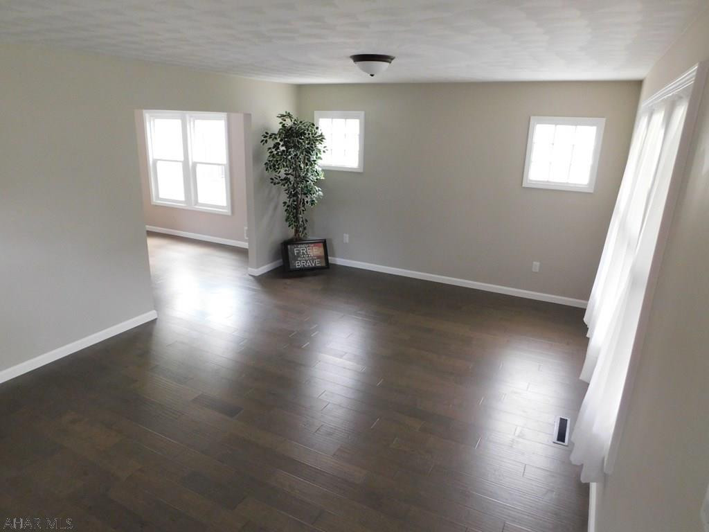 Juniata - Residential