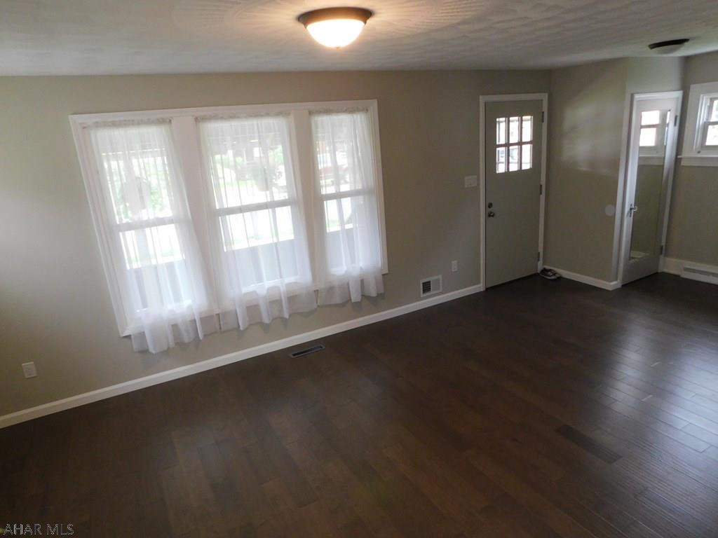 Juniata - Residential