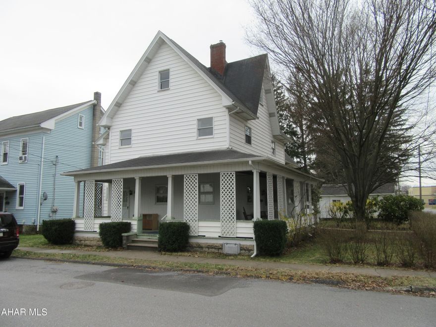 Large four bedroom family home near schools and small town conveniences.  Large garage with garden shed.