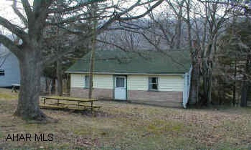 Sold "As Is" 1+story cottage. 2 BR, Liv Rm w/FP, bath, kitchen. River Frontage. 2nd floor (unfinished) Scrn-in porch.