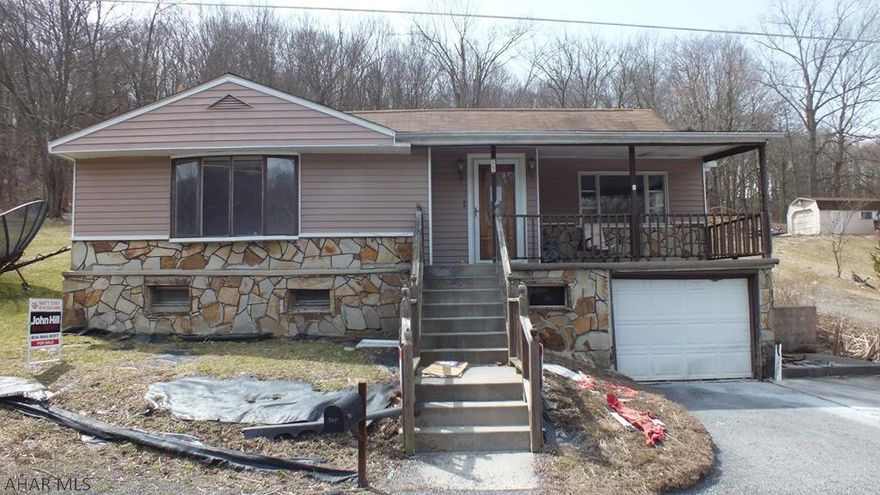 1 story vinyl with large kitchen. Needs major TLC throughout.. AS-IS sale. Seller will make no repairs.  Moisture, mold present, non-functioning furnace, plumbing freeze damaged, structural issues. Buyer to pay the following expenses at closing: $3,000+ in back taxes, liens (plus any accrued costs, fines, penalties, etc) plus normal closing costs of approximately $1,500+/-. See attached addendum regarding closing/title verbiage