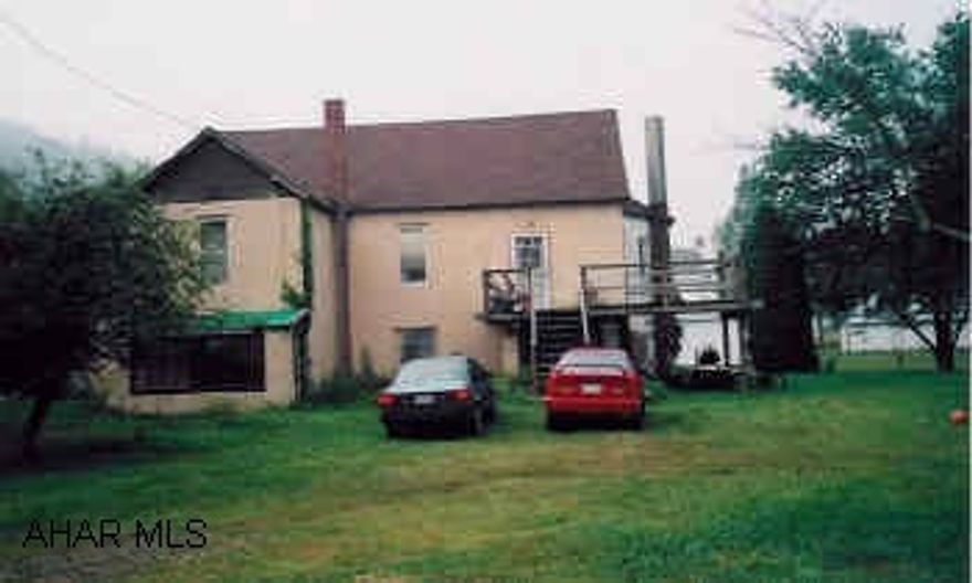 2 Bedroom 1 Bath home. Eat in kitchen, large living room, back deck, full basement. Close to State Game Lands.