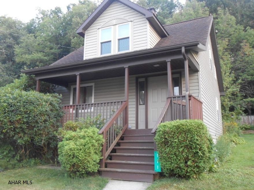 Great starter home..3 bedroom CapeCod with nice front yard,large and inviting front porch great for enjoying friends and family or enjoy your morning coffee.Additional deck and children's two story play set in back yard.3000.00 back at closing you can put towards upgrades!!