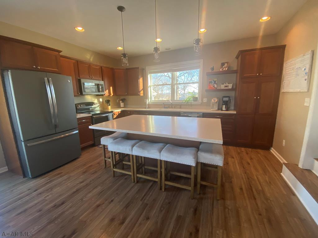 Sinking Valley - Residential