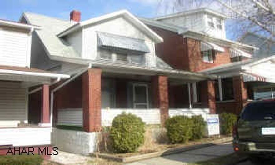 2 BEDROOM BRICK SIDED 2 STORY WITH 2 CAR GARAGE. LOVELY HOME. NEWLY CARPETED THROUGHOUT. NEW ROOF. NEW DECK. UPDATED KITCHEN. FAMILY ROOM IN BASEMENT. 2 CAR GARAGE.