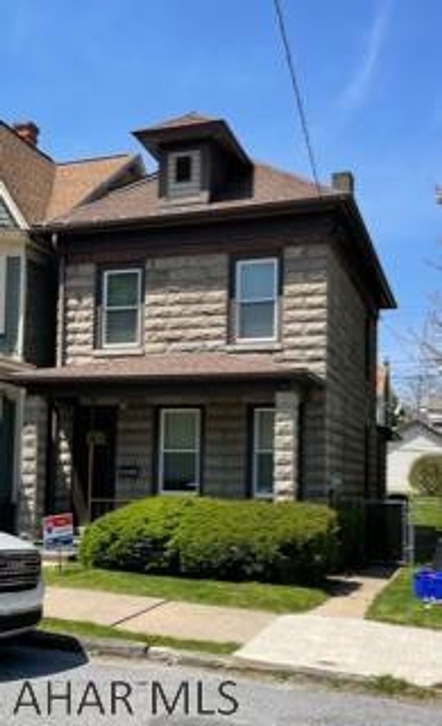 Good mechanics in this 2 Bedroom 1-1/2 Bath home.  Great starter or investment property. Laundry hookups in kitchen.  Sold "AS IS".  Seller will not make any repairs. Seller in process of getting the stuff out of the house.