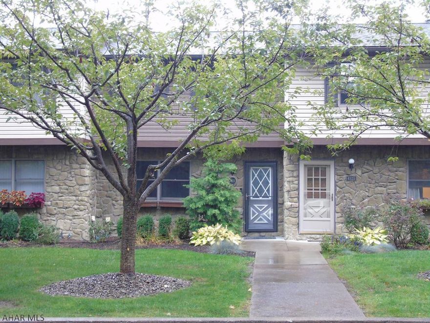 ***Trendy Townhouse in Highland Park*** This townhome is situated in a quiet neighborhood right down the hill from Highland Park.  It offers 3 bedrooms and 2.5 baths.  The master bedroom offers it's very own ensuite.  The dining room opens up to a sunken living room with a beautiful gas fireplace. Step out onto your own private deck with a view!  The basement has a bonus room for additional living space.  This home is in the Baker School area.  HOA fees are ONLY $90 per month and are paid quarterly.  This includes garbage removal, grass and snow maintenance, along with driveway sealing when needed.