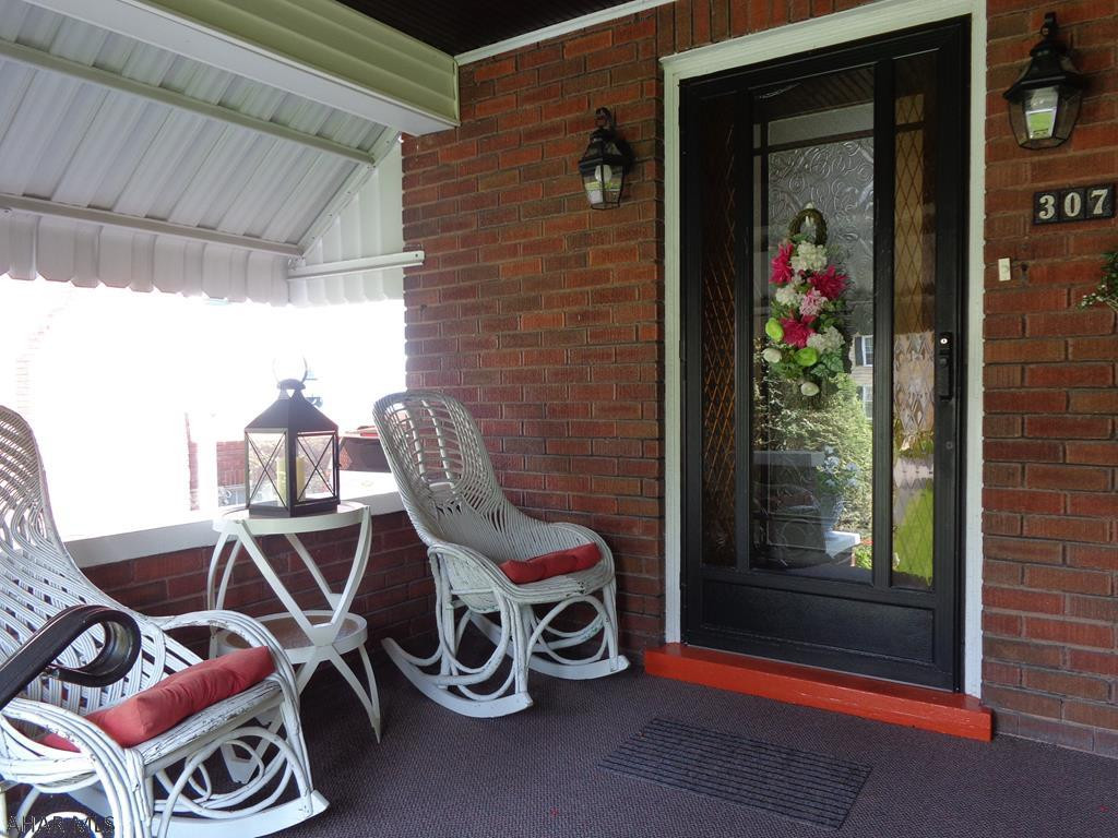 Llyswen - Residential