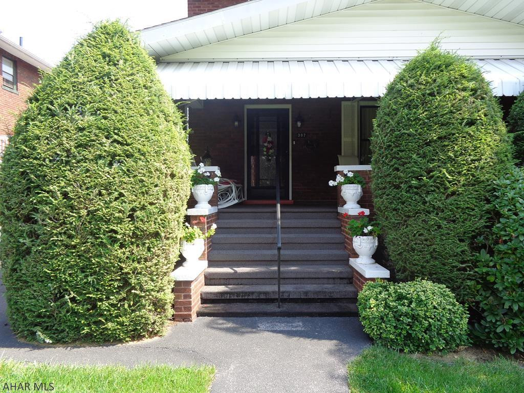 Llyswen - Residential