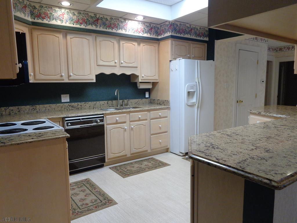 Llyswen - Residential