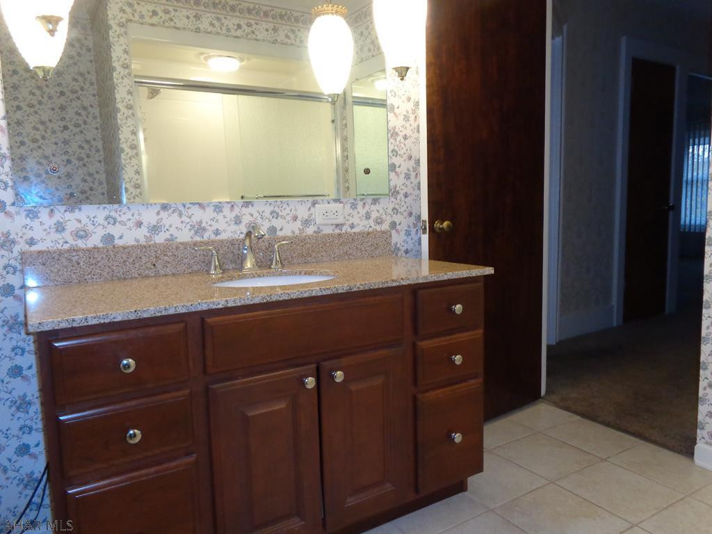 Llyswen - Residential