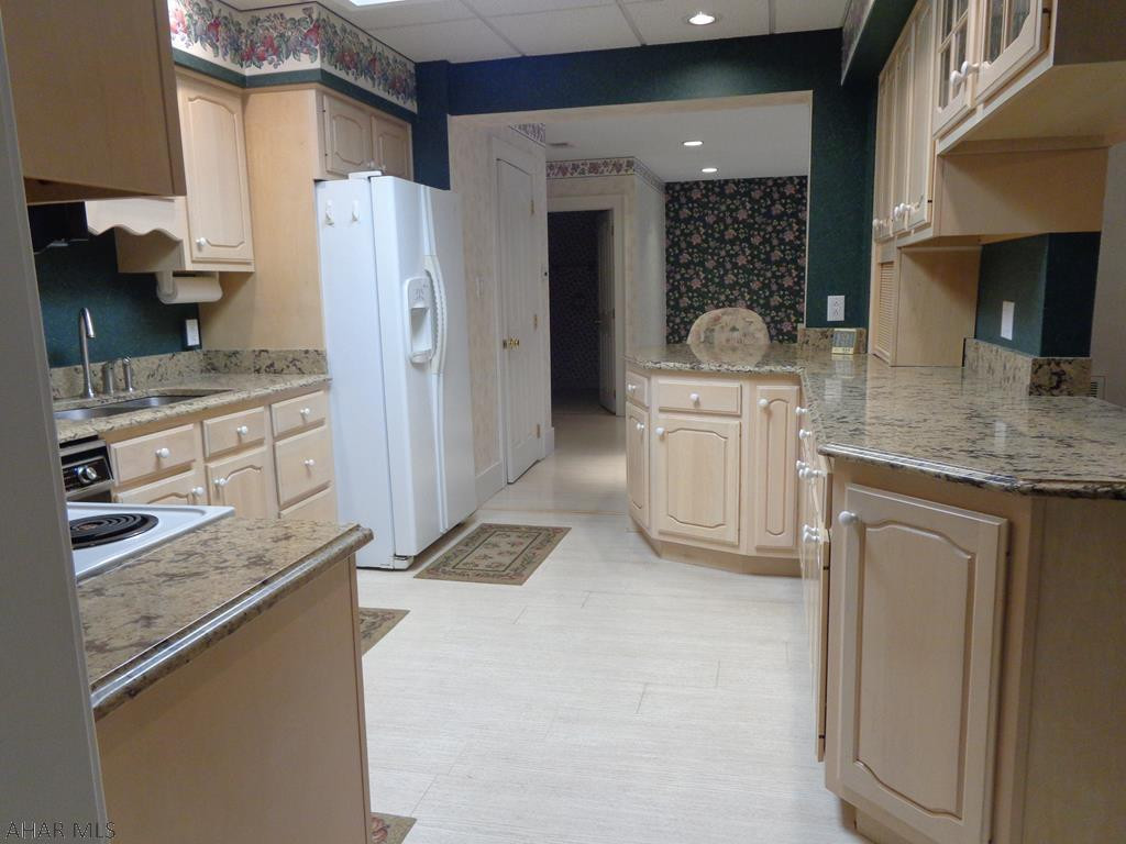 Llyswen - Residential