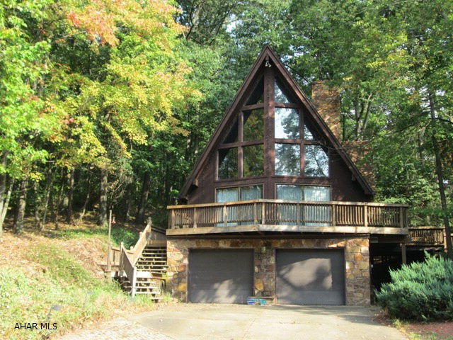 Holiday Manor - Residential