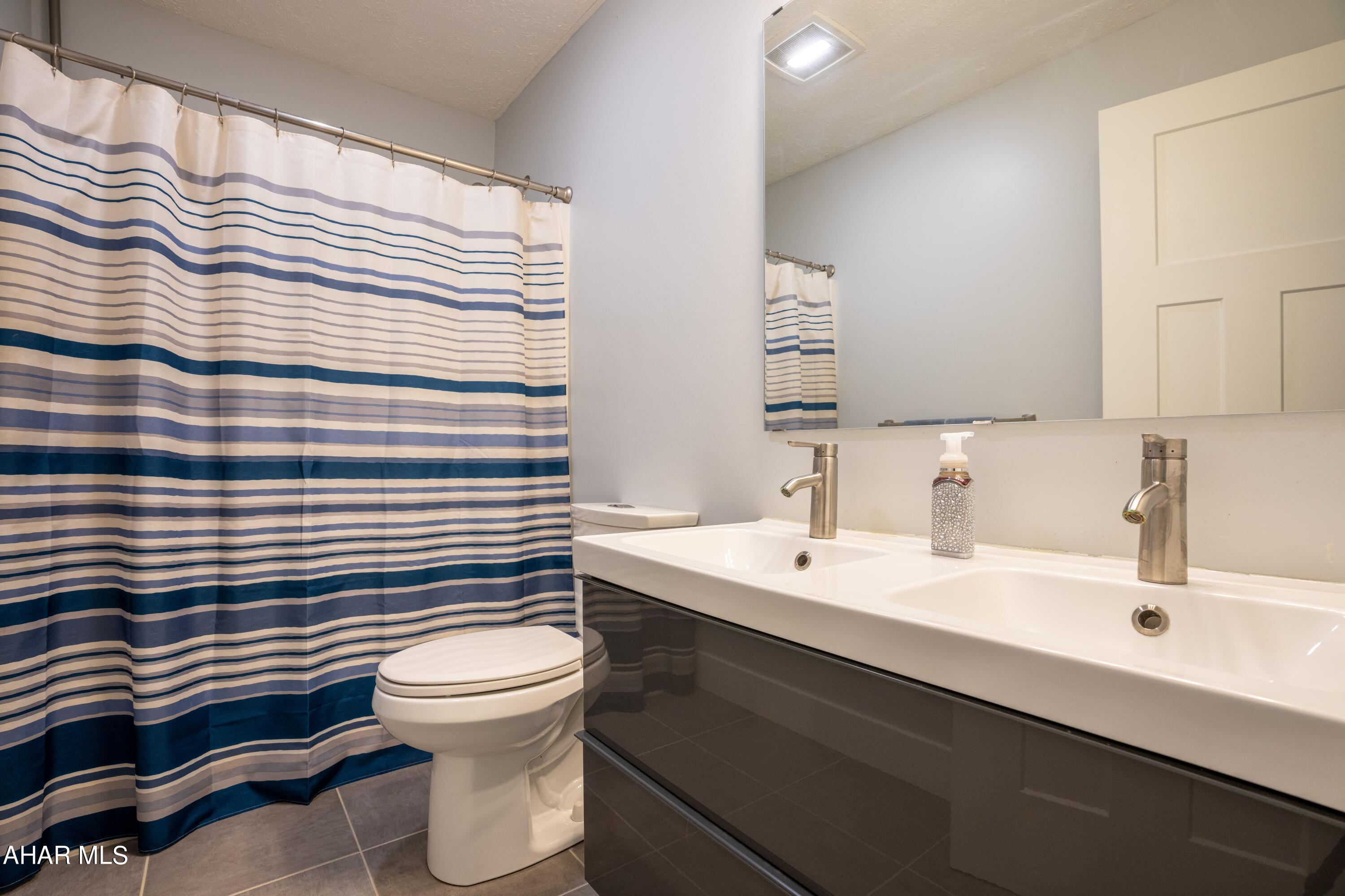 Maple Hollow - Residential