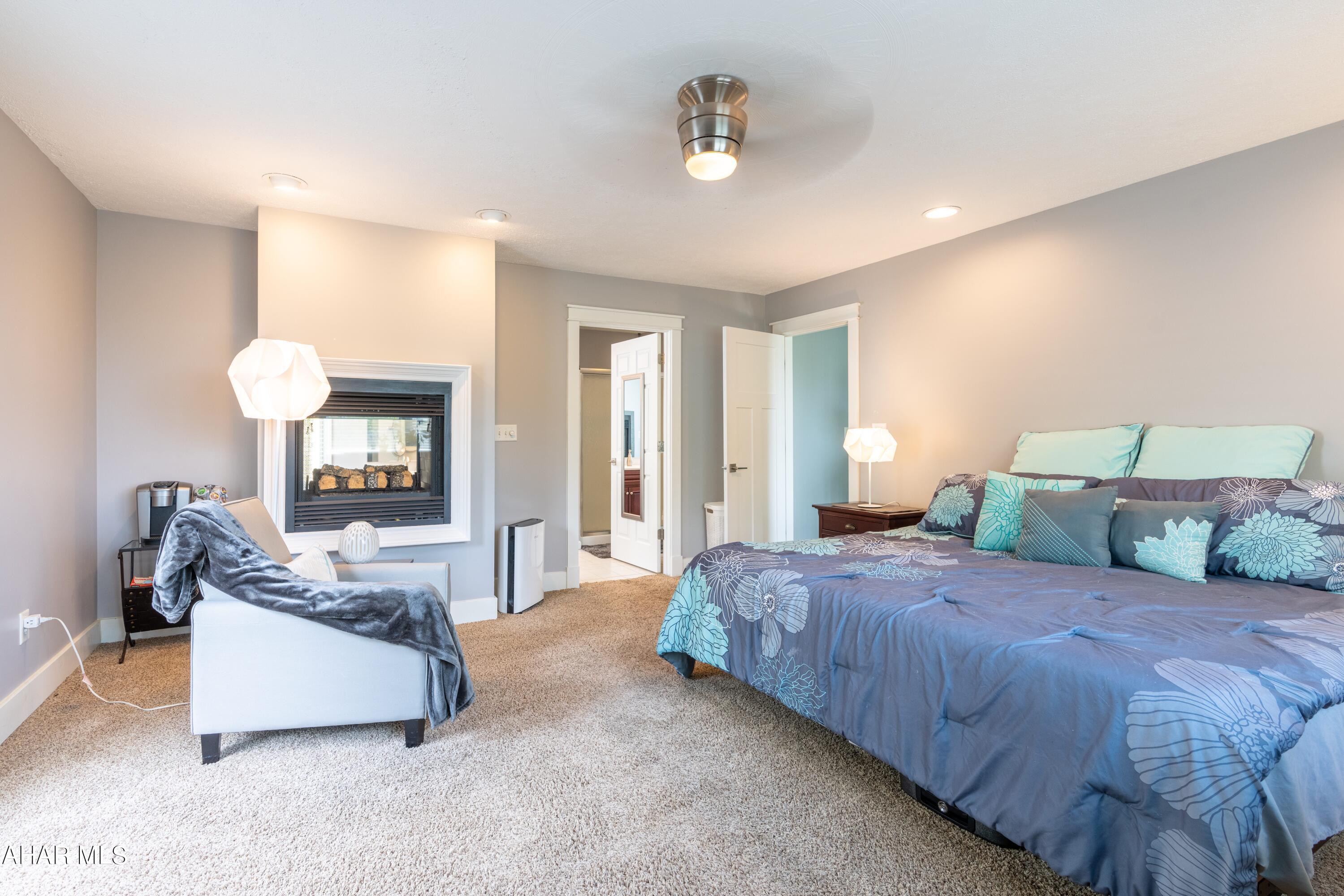 Maple Hollow - Residential