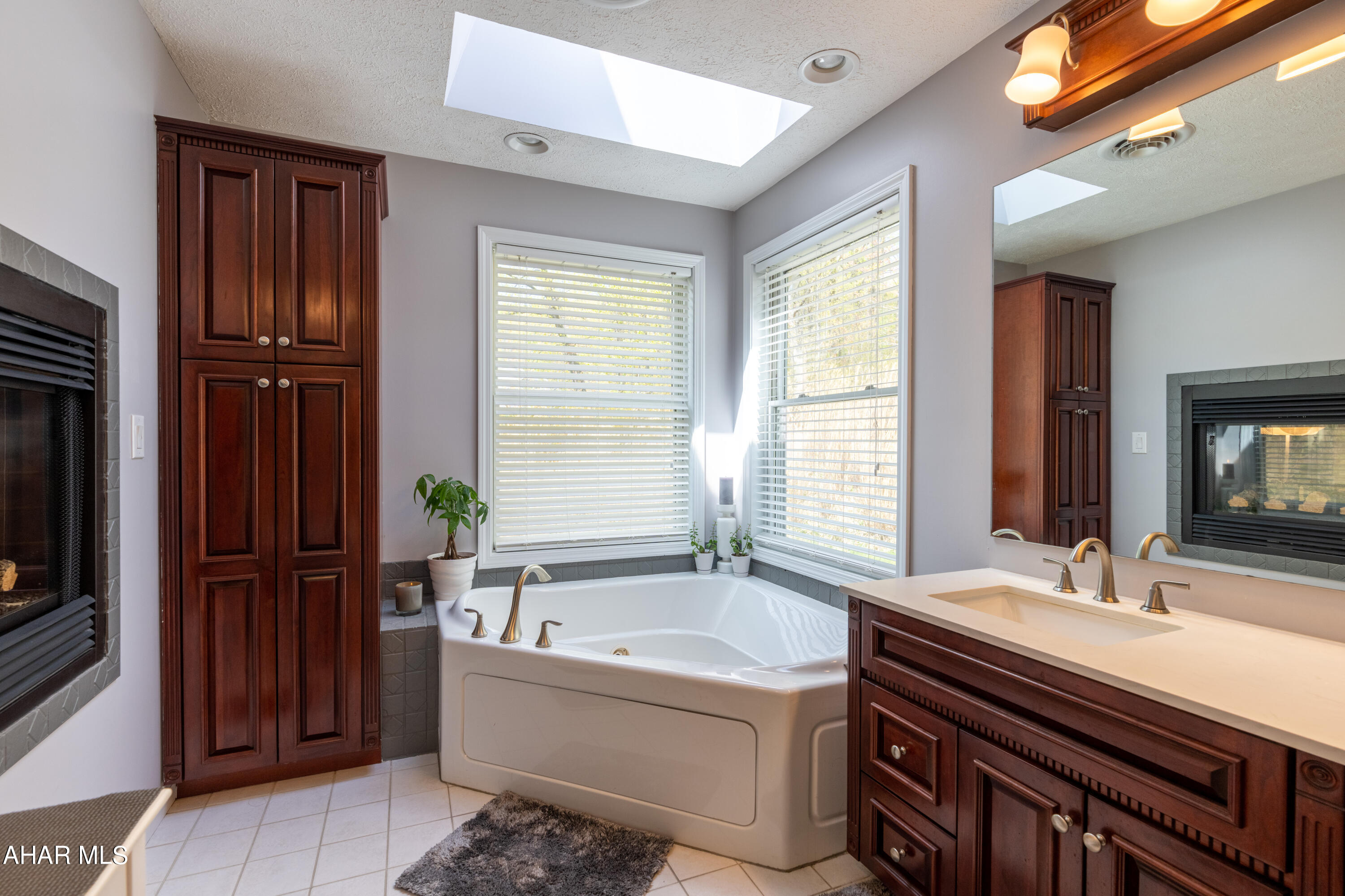 Maple Hollow - Residential