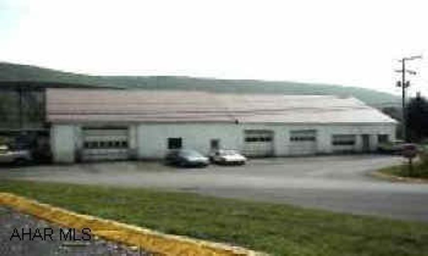 50x108 4 bay garage 5300 sq ft bath with shower 3 phase electric 19991 roof subject to court approval. Call for special wording.  Over Head Doors 50x108 4 bay garage 5300 sq ft bath with shower 3 phase electric 19991 roof subject to court approval. Call for special wording.  Over Head Doors