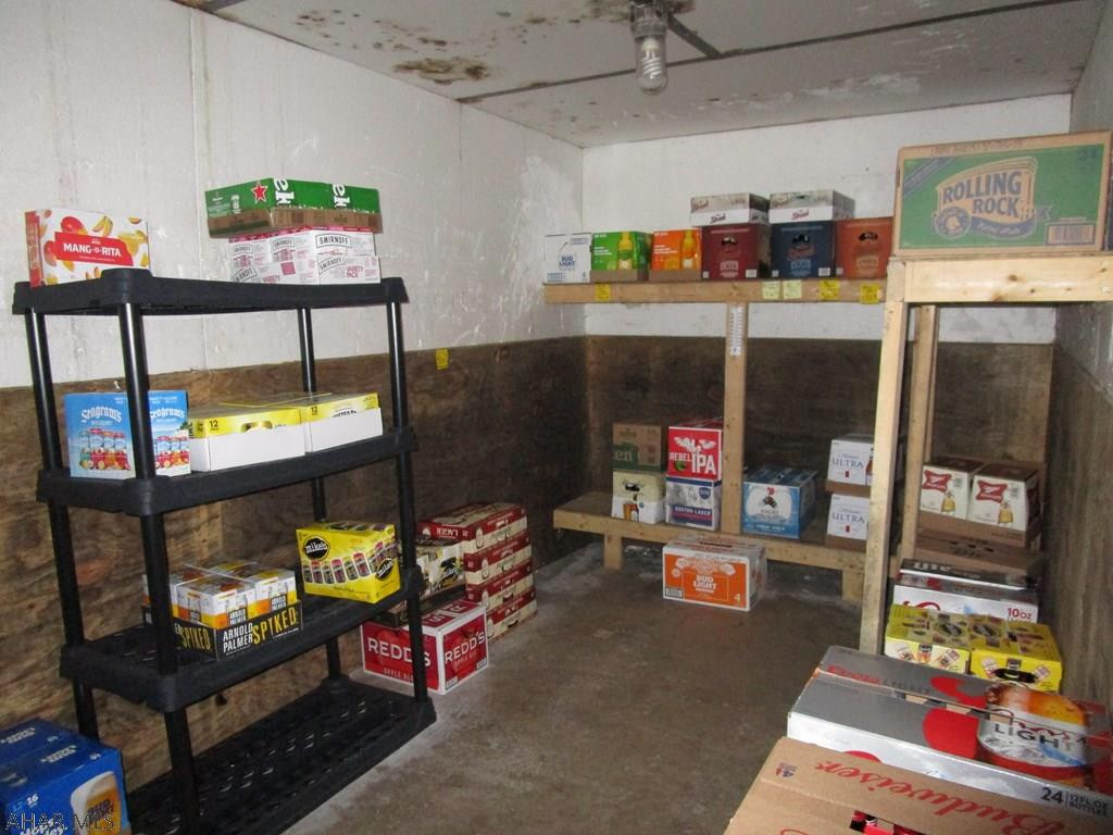 Unknown - Commercial Sale