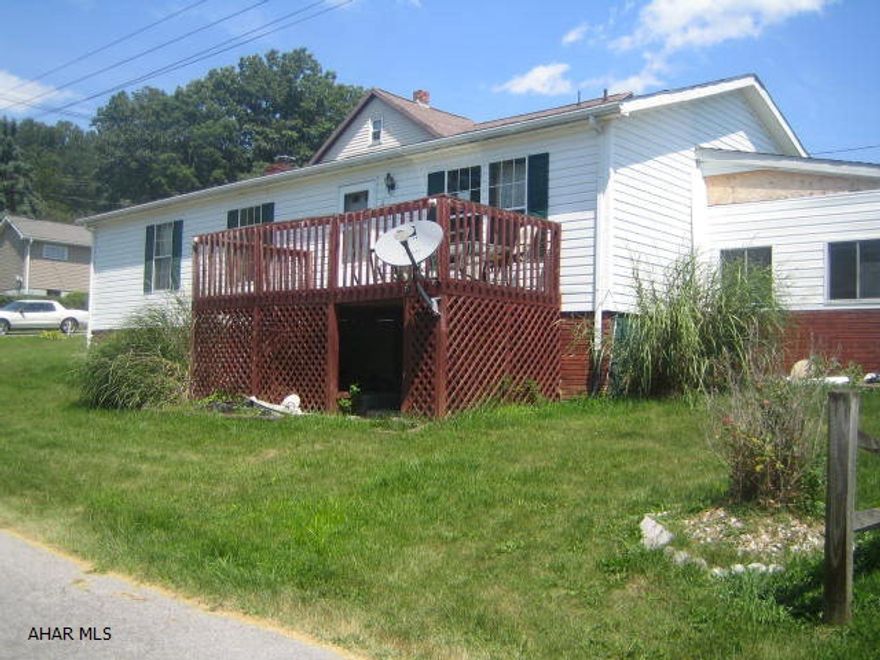 Fairview modular 1 story vinyl home. Large living room and eat-in kitchen. Could be nice, but needs some work. Being sold AS-IS. Seller will make no repairs.