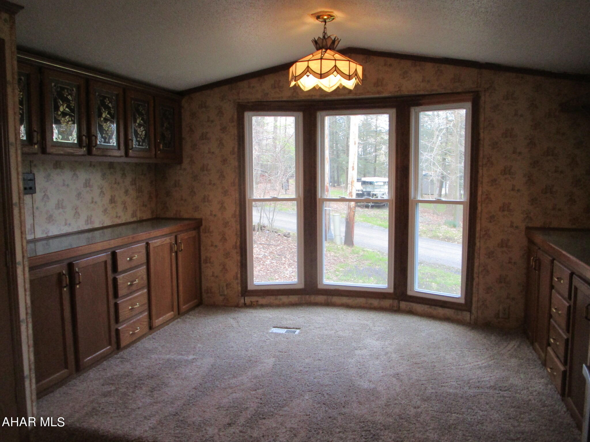 Glendale Yearound - Residential