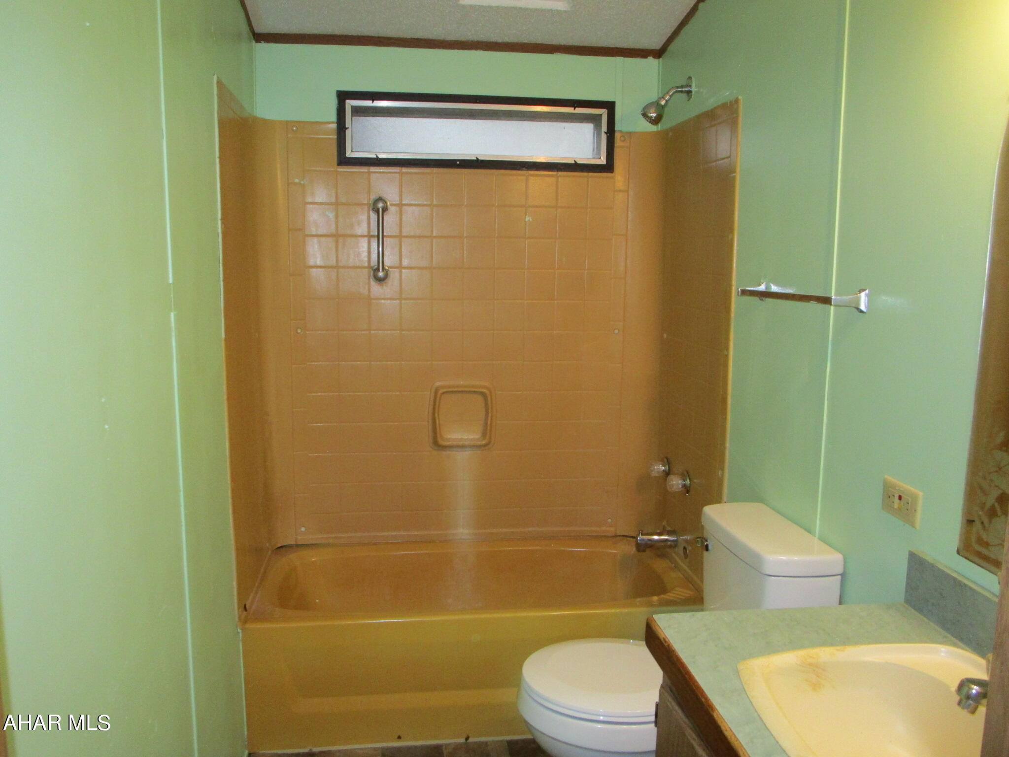 Glendale Yearound - Residential