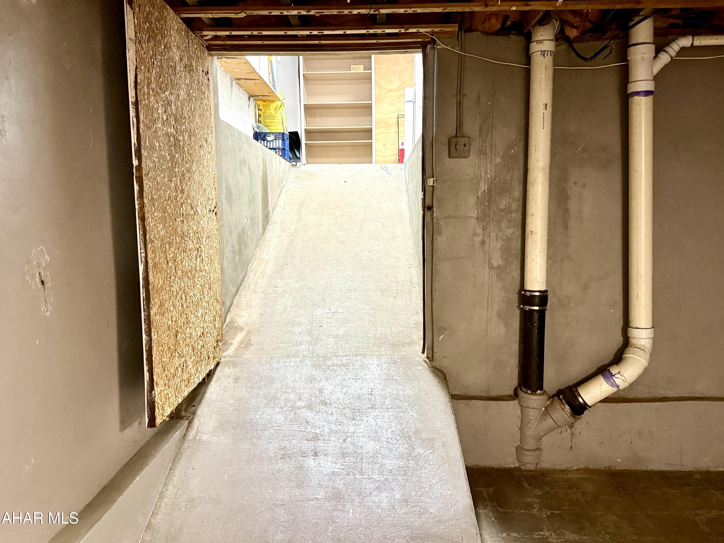 East End - Commercial Lease