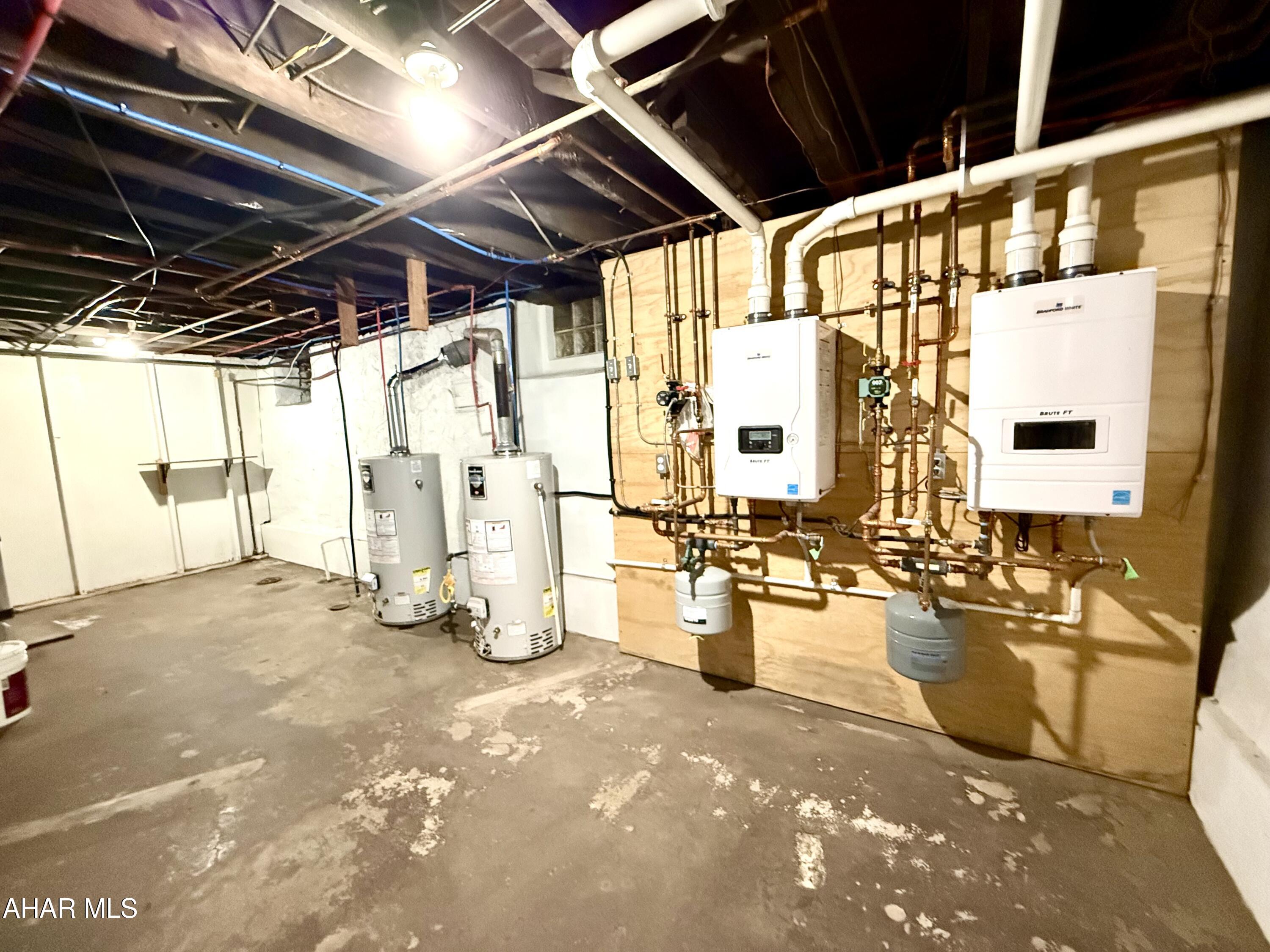 East End - Commercial Lease