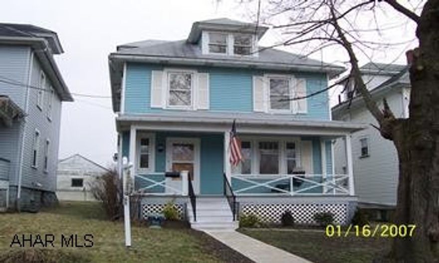 Nicely redone home in borough. Nice Hollidaysburg 3 or 4 bdr 11/2 bath home with new kitchen, new furnace, new carpet, and freshly painted. Vinyl siding, new sidewalks, and a park at the end of the block.  Ready for new family.