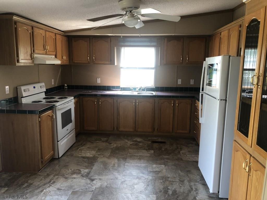 Foot of Ten - Residential