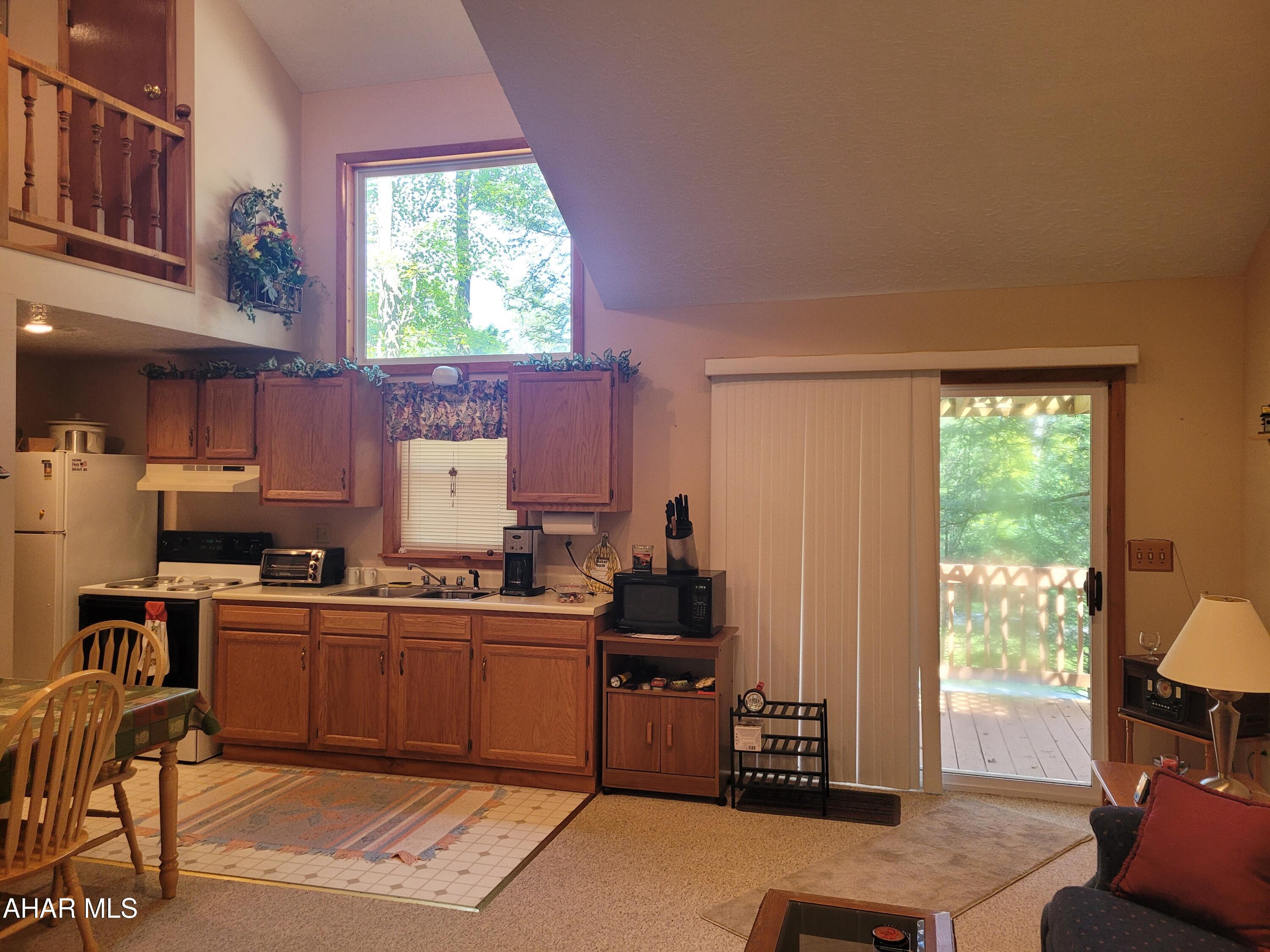 Glendale Yearound - Residential