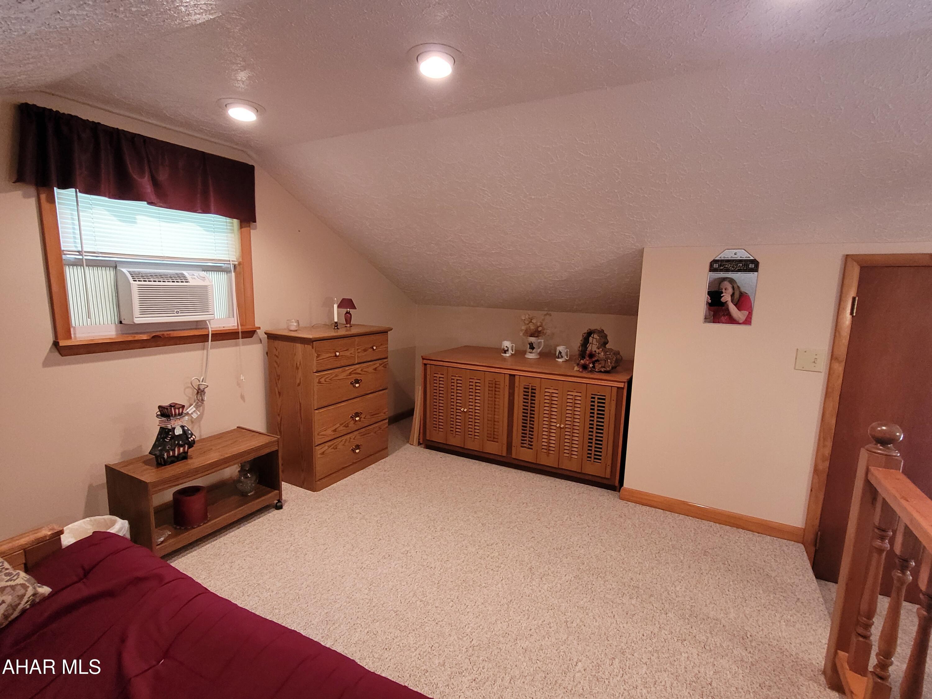 Glendale Yearound - Residential