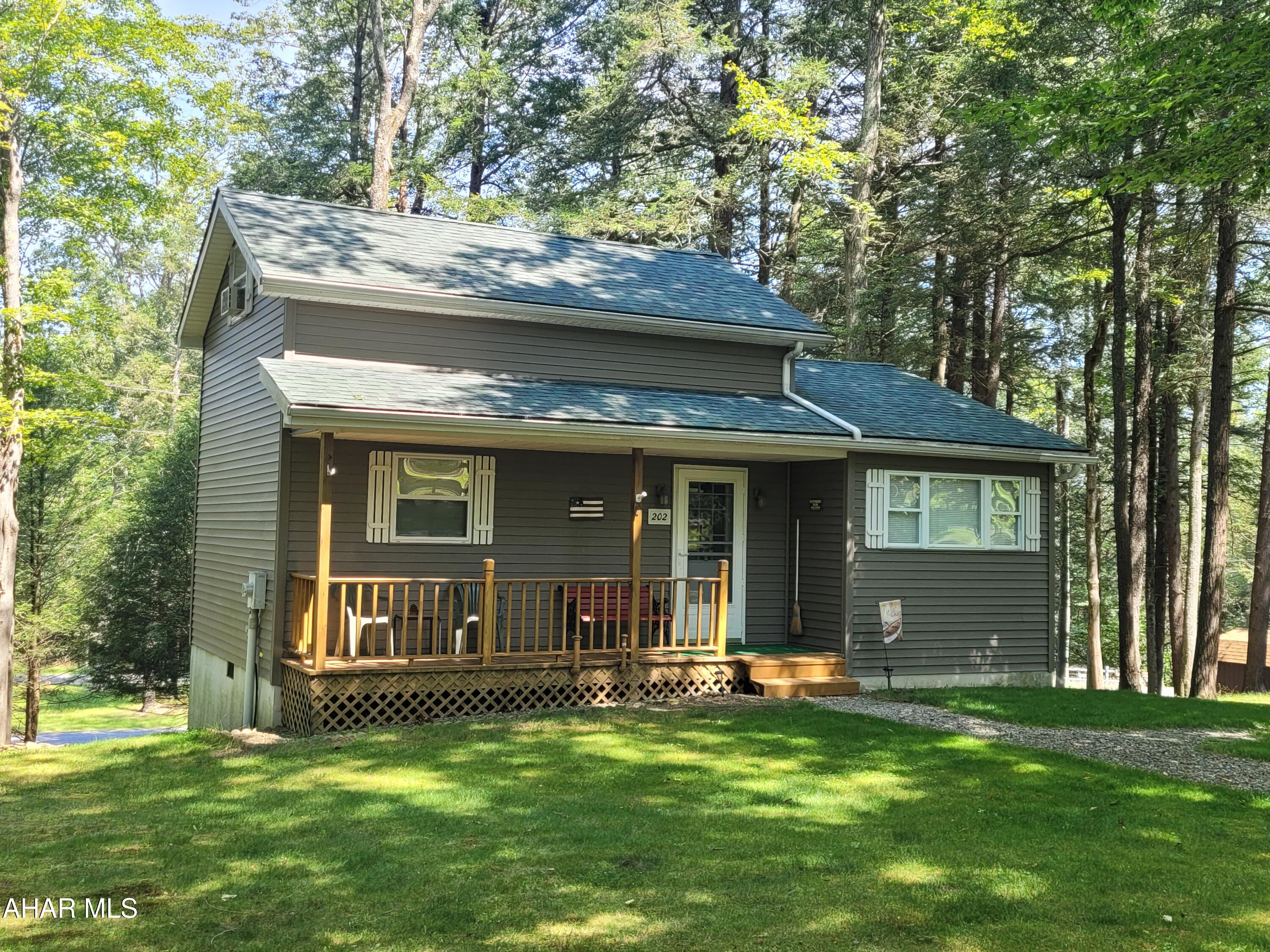 Glendale Yearound - Residential