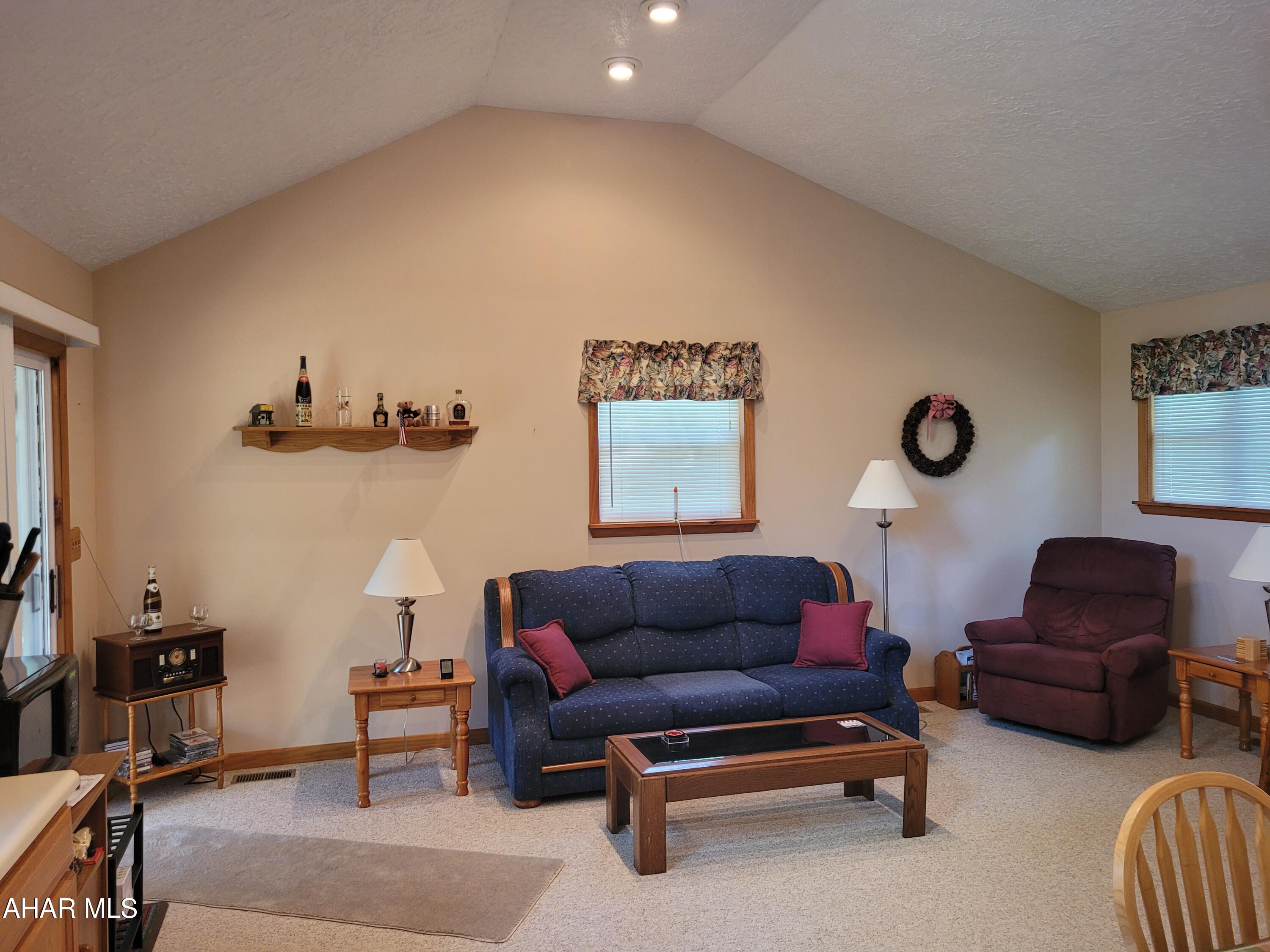 Glendale Yearound - Residential