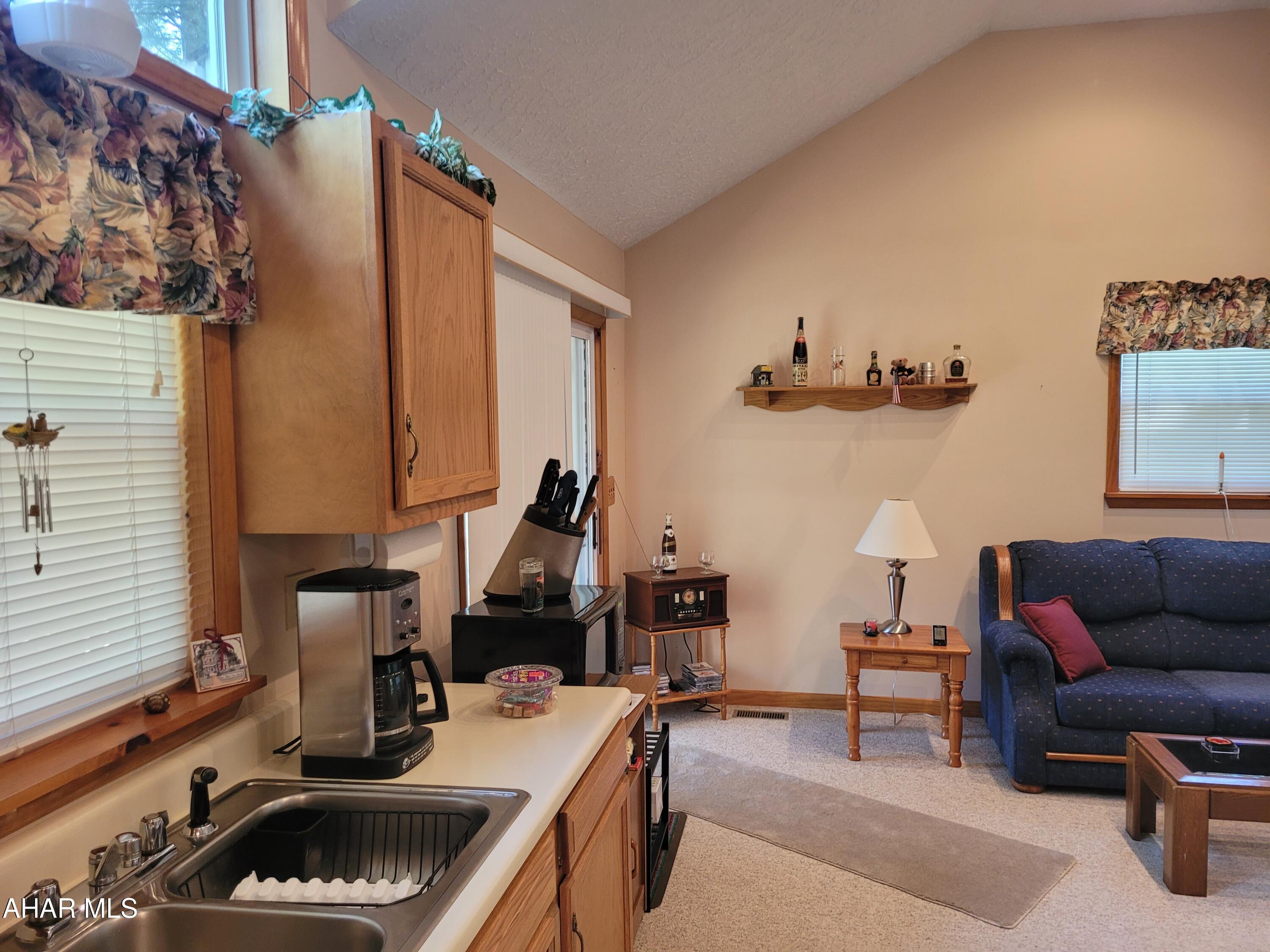 Glendale Yearound - Residential