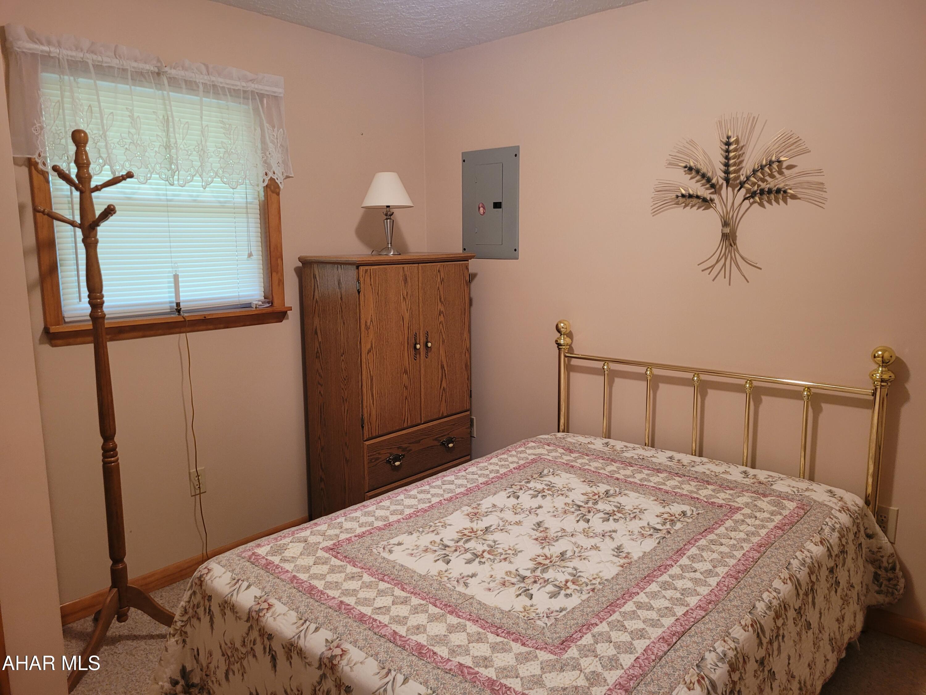 Glendale Yearound - Residential