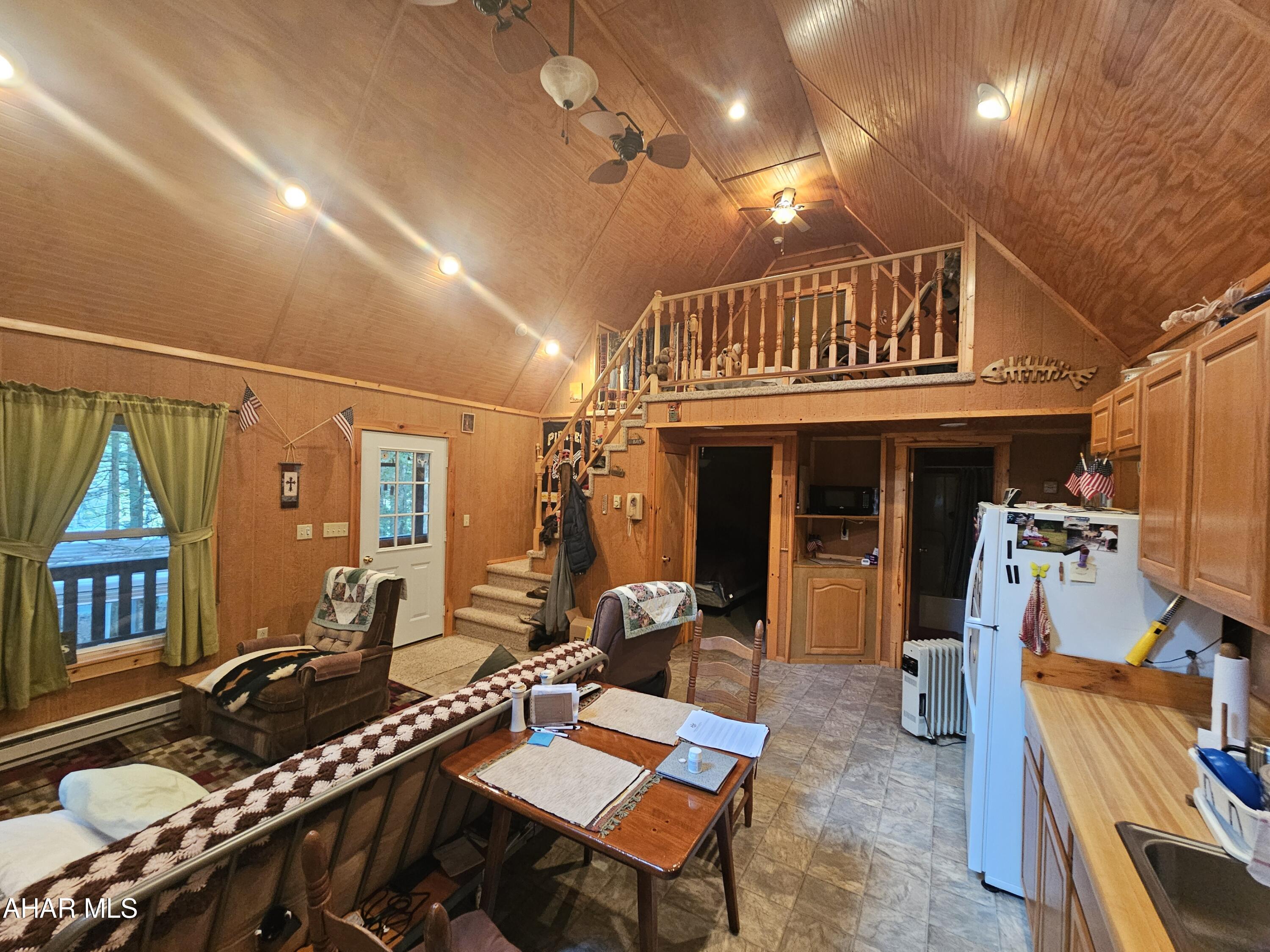 Glendale Yearound - Residential