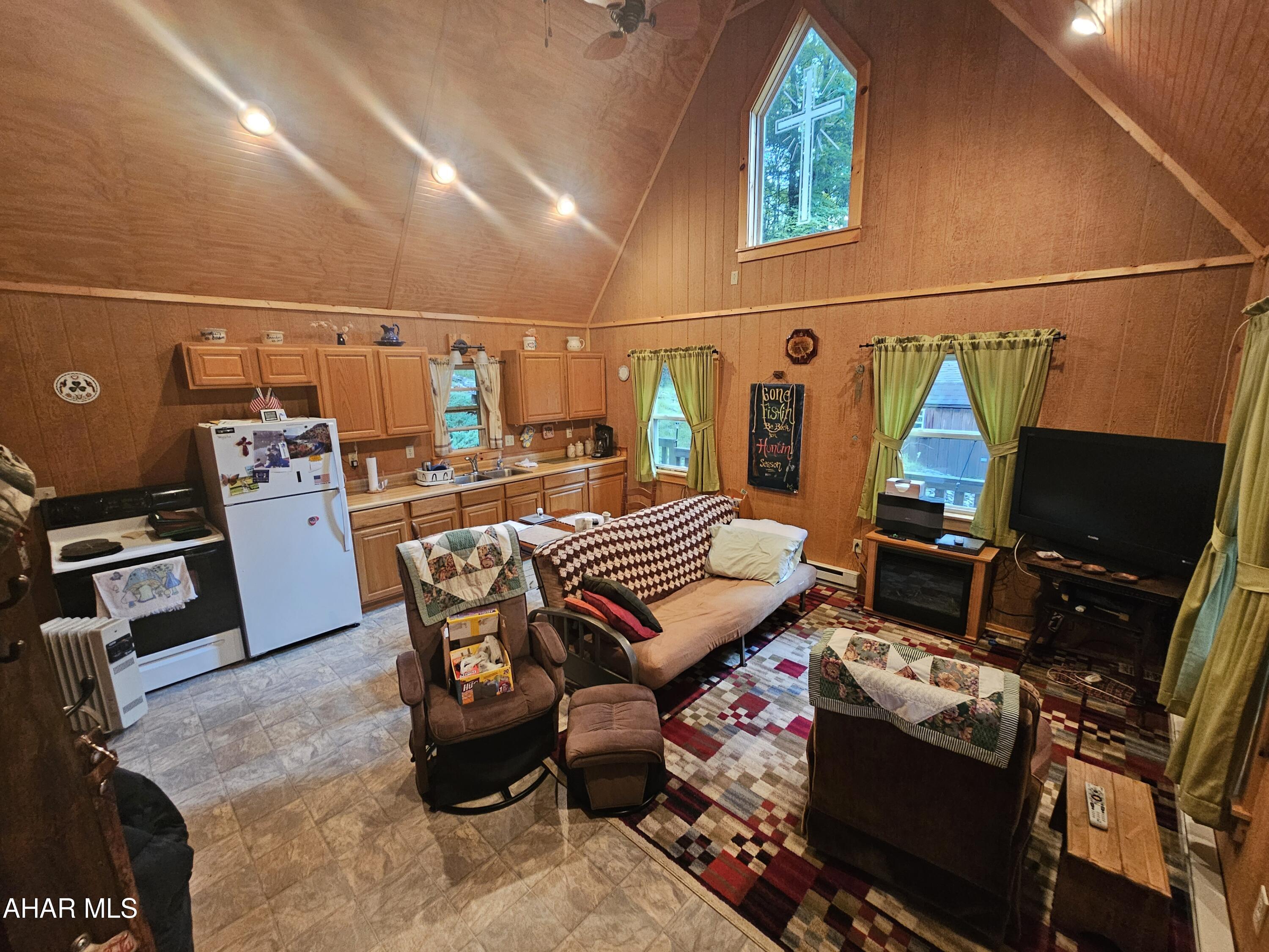 Glendale Yearound - Residential