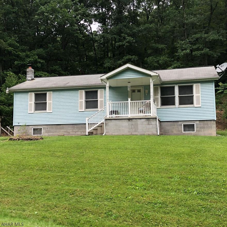 Beautiful ranch home on a "no outlet" road. This home features a large living room, large eat in kitchen, 3 bedroom, 2 of which share a full bath and the master bedroom has it's own on suite. Finished bonus room in the basement, great for entertaining. Central A/C and on 1 acre lot.