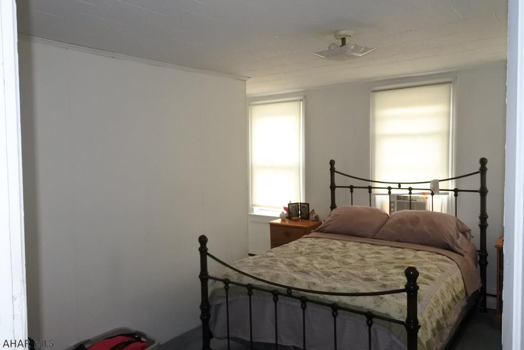 Hollidaysburg - Residential Income