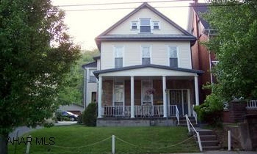 Large Victorian home in the heart of Tyrone. This home boasts off street parking, new windows & maintenance free exterior. Lots of living space for both formal and informal entertaining. The front stiarcase leads to the expanded master suite. Home Warranty is Included.