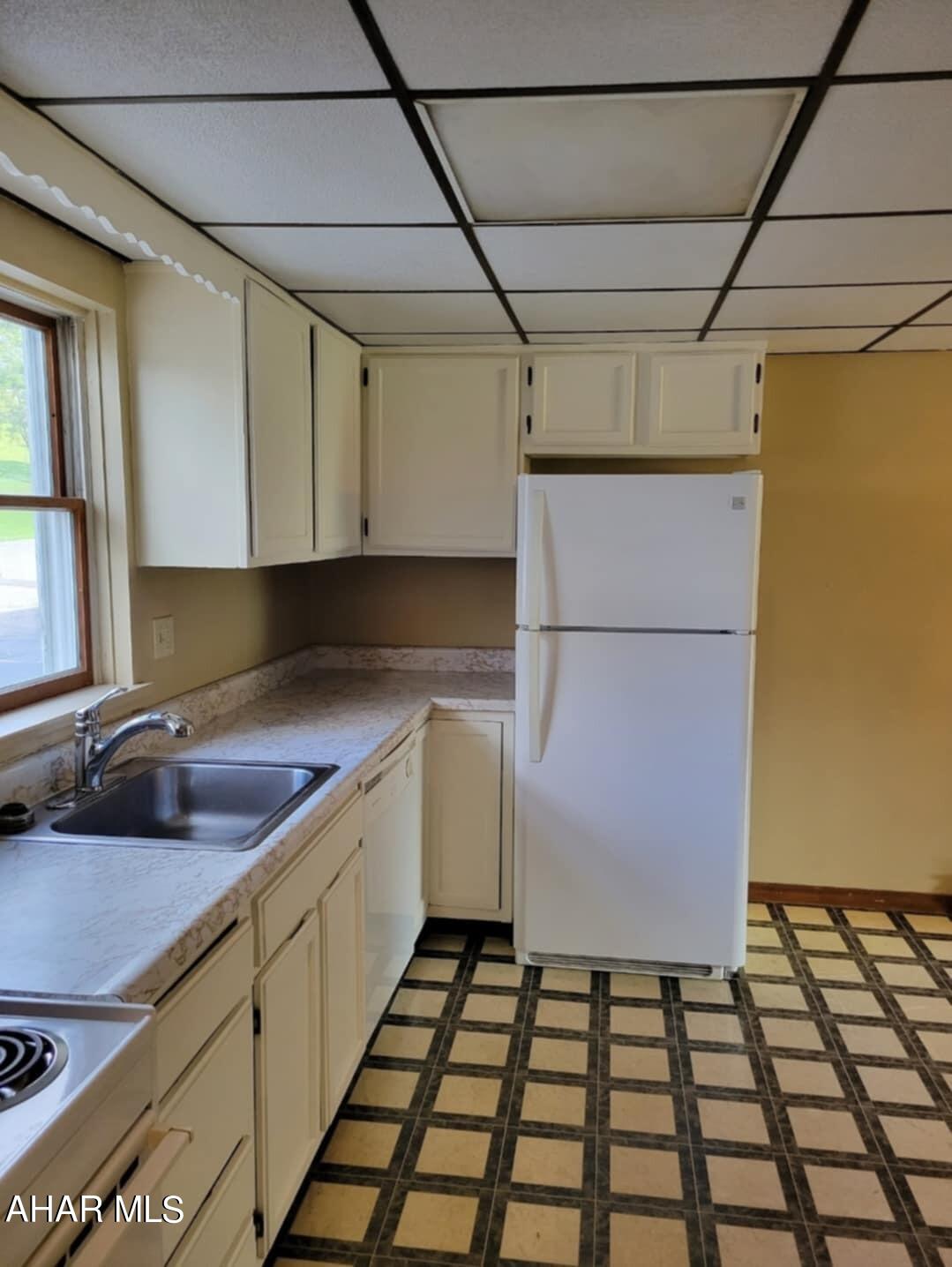 Maple Hollow - Residential