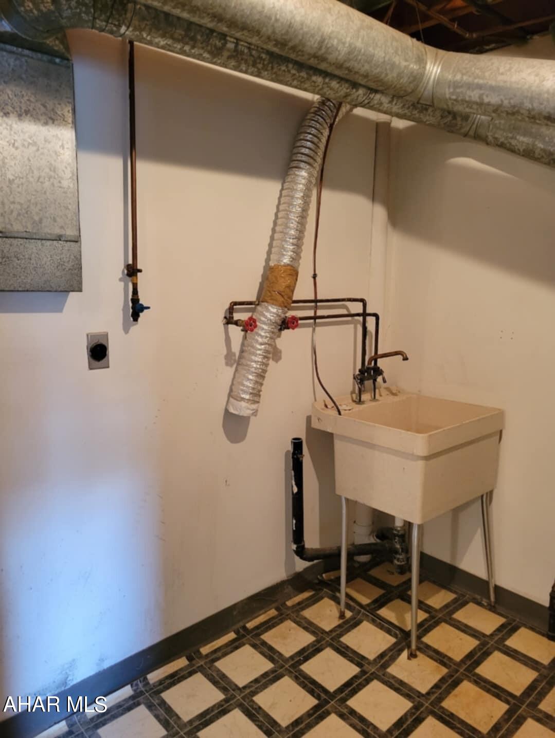 Maple Hollow - Residential