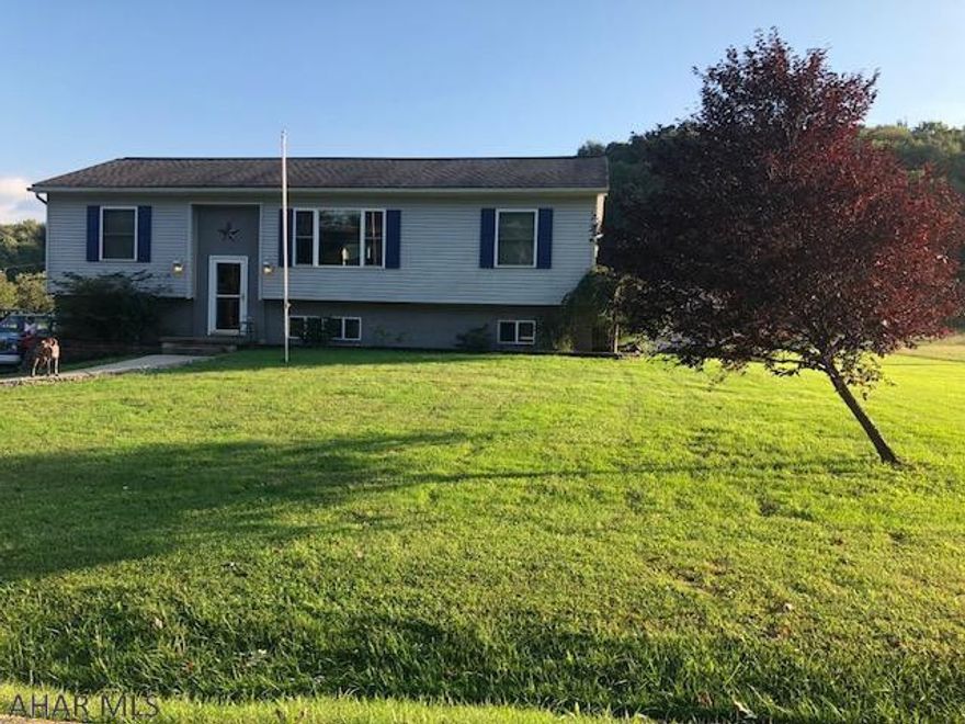 3 bedroom 2.5 bath home on .5 acre in Bellwood Antis School Dist.