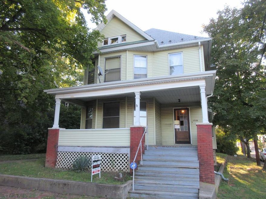 Large Altoona vinyl 2 story duplex with nice yard and off street parking. Separate gas meters, furnaces, hot water tanks and electric meters. Perfect for investors or live in one unit and rent out the other one for additional income. Make it what you want it to be with loads of possibilties!