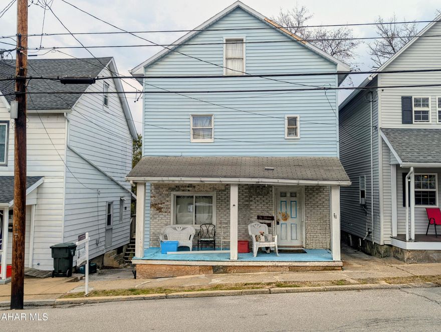 Bring your vision and creativity to this promising home nestled in the heart of beautiful Bellefonte, PA. Full with potential, this property is perfect for investors, DIY enthusiasts, or anyone looking to craft their own space. Enjoy a classic layout ready for your updates and renovations, with some TLC, this house can truly shine. Located walking distance from Bellefonte Elementary, Middle, and High School, local shops, parks, and restaurants--don't miss your chance to restore and revitalize a piece of local history! Sold as is where is.