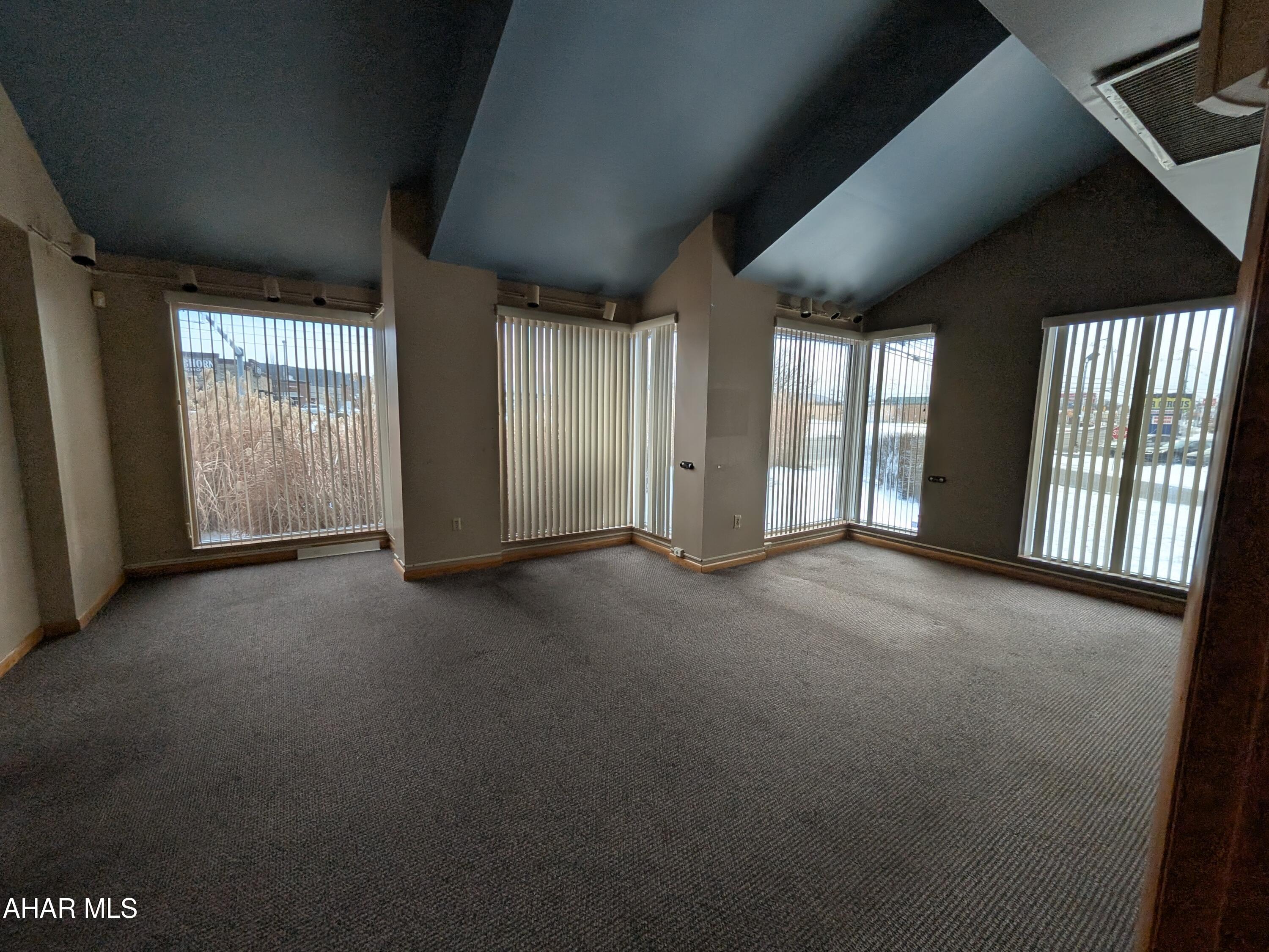 Llyswen - Commercial Sale