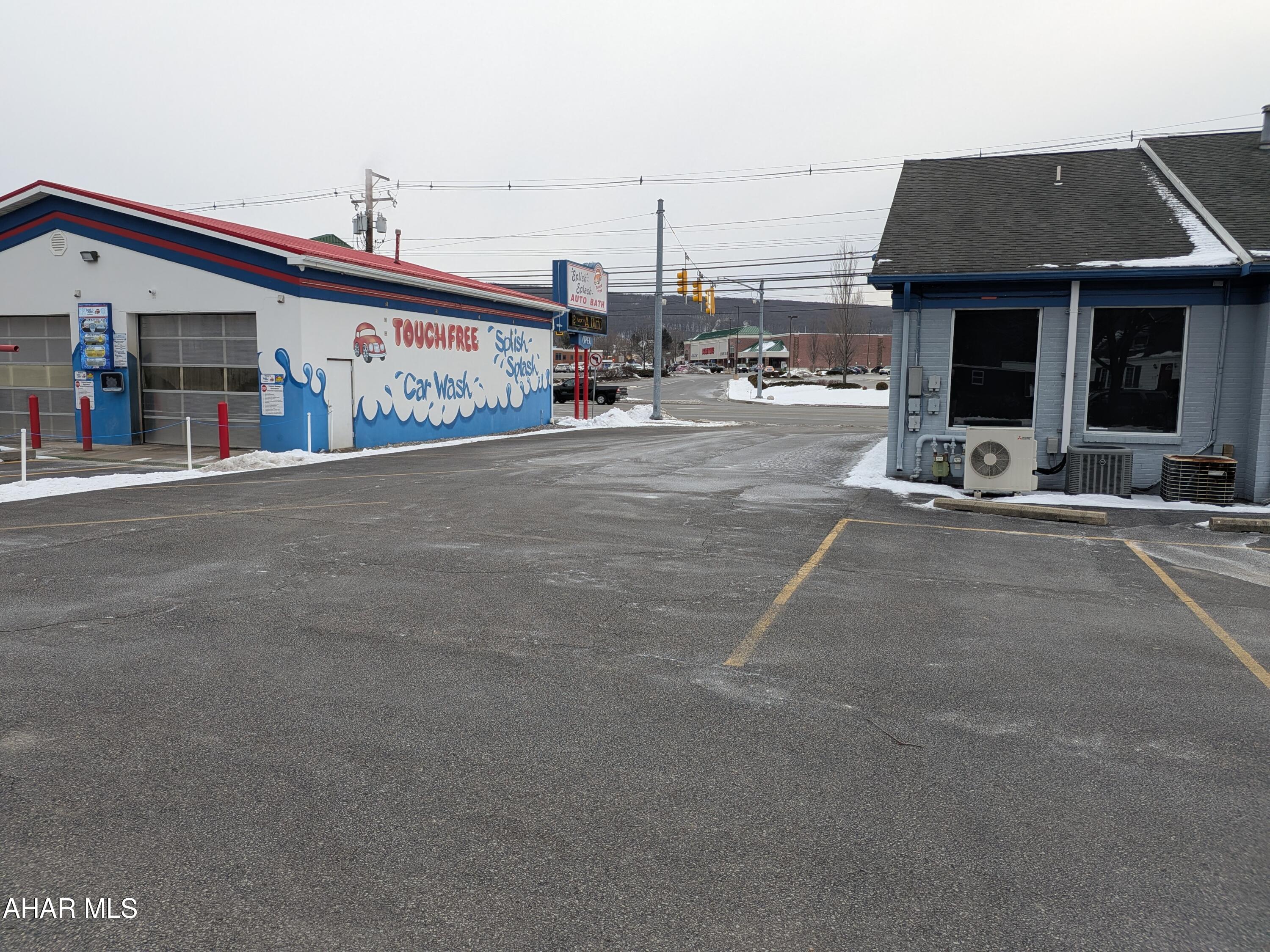 Llyswen - Commercial Sale