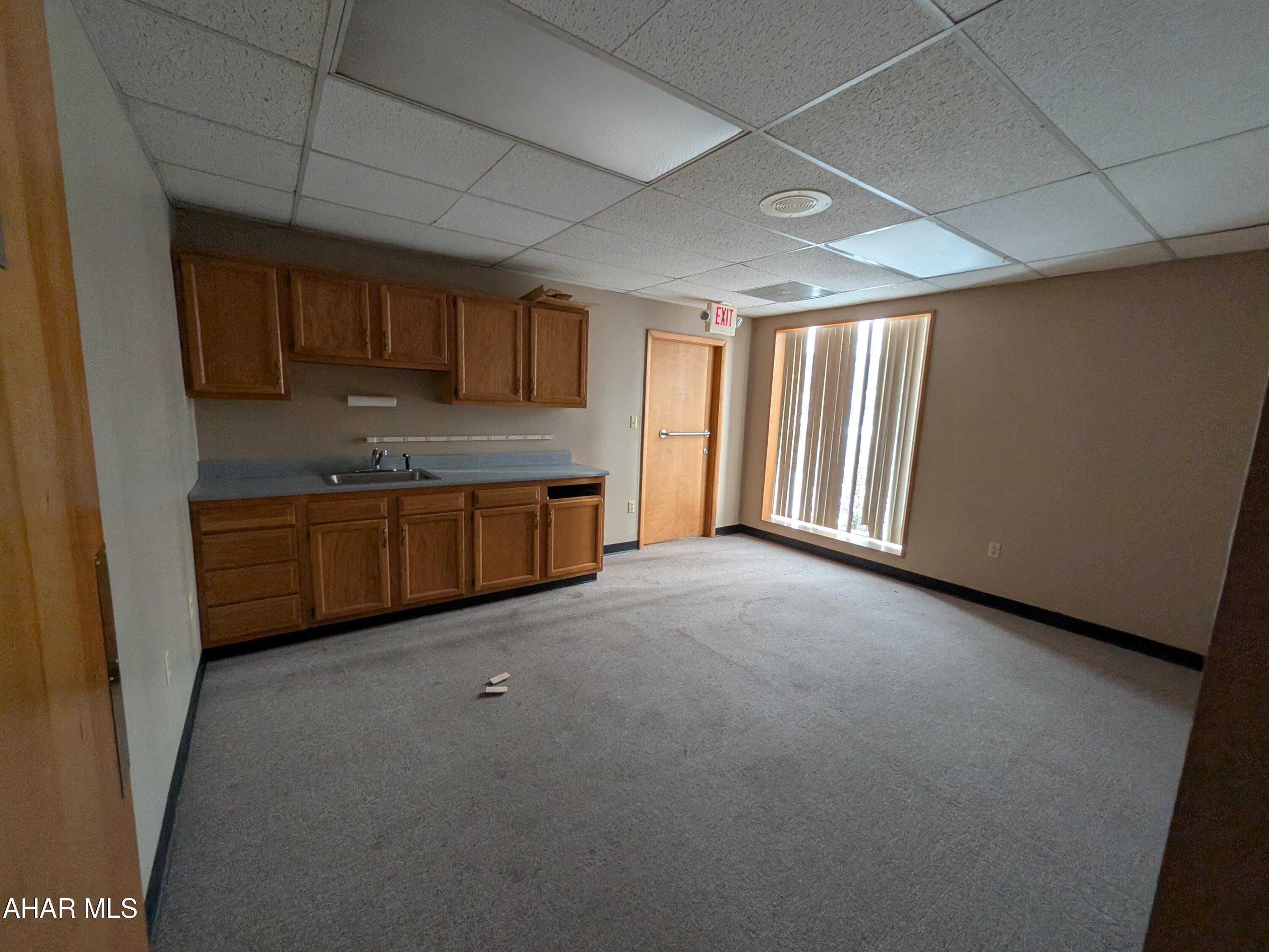 Llyswen - Commercial Sale